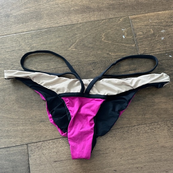 Beach bunny bikini - Picture 6 of 7